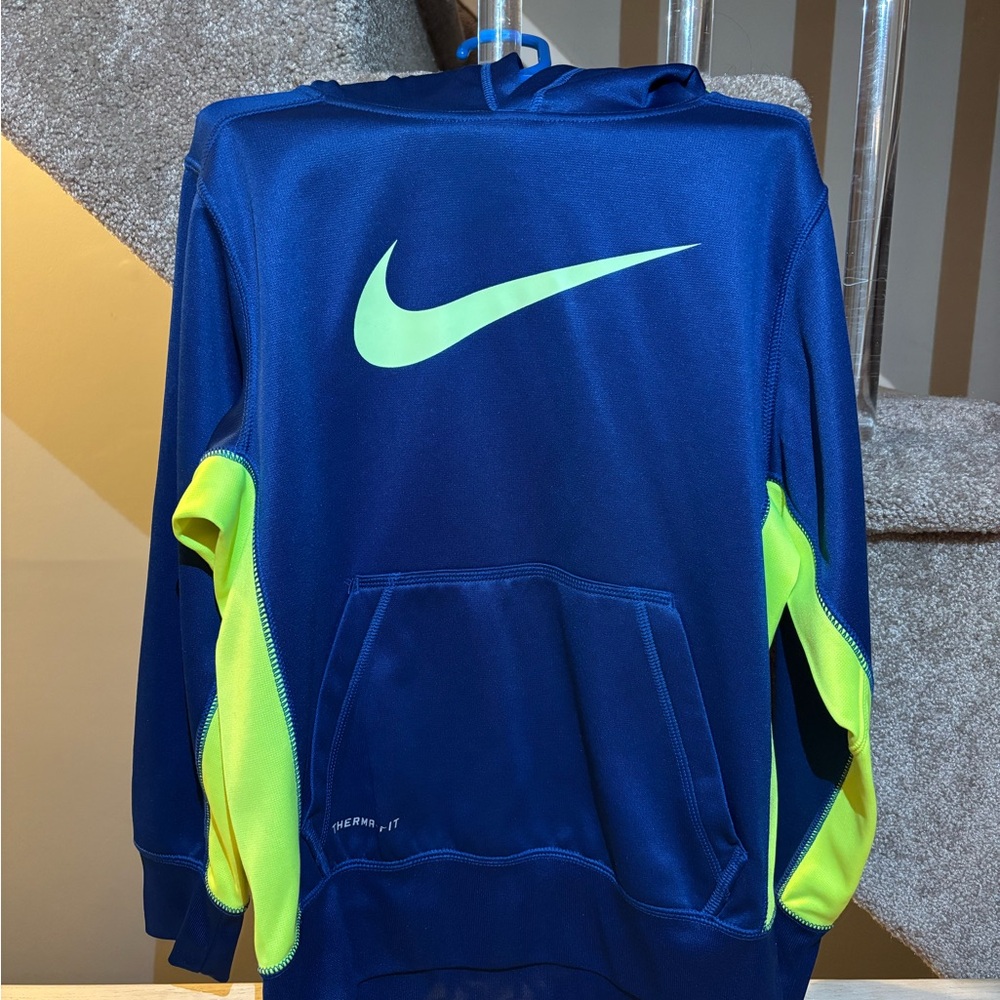 Nike Kid’s Therma-Fit Blue and Green Apparel